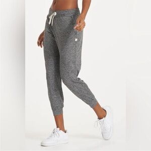 Vuori Heather Grey Performance Jogger Pants Medium